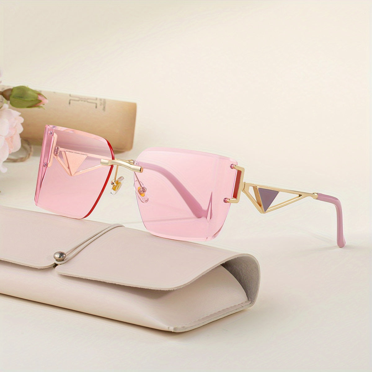 Frameless Women, Trendy High-End